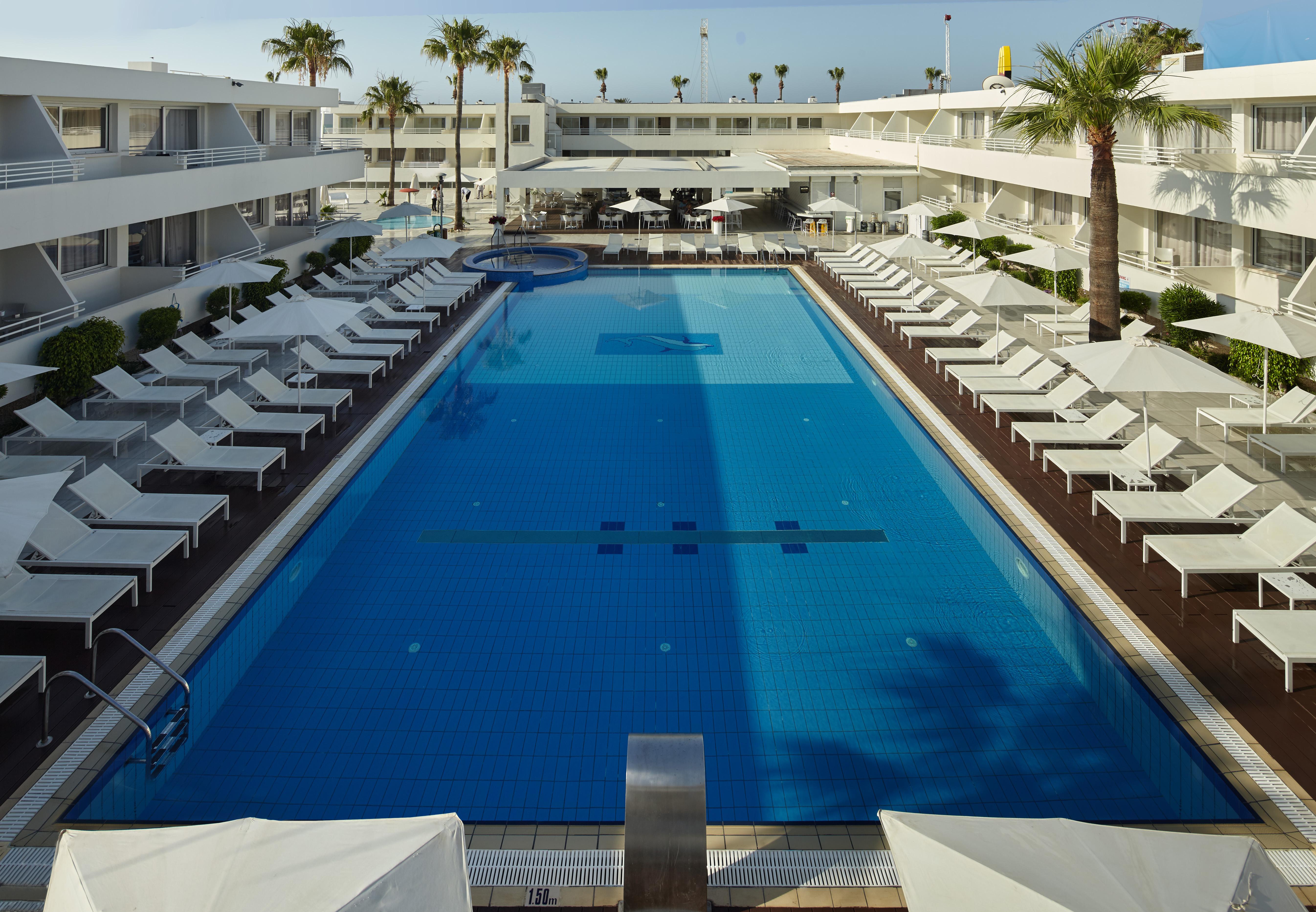 Melpo Antia Hotel & Suites Ajía Nápa Eksteriør bilde