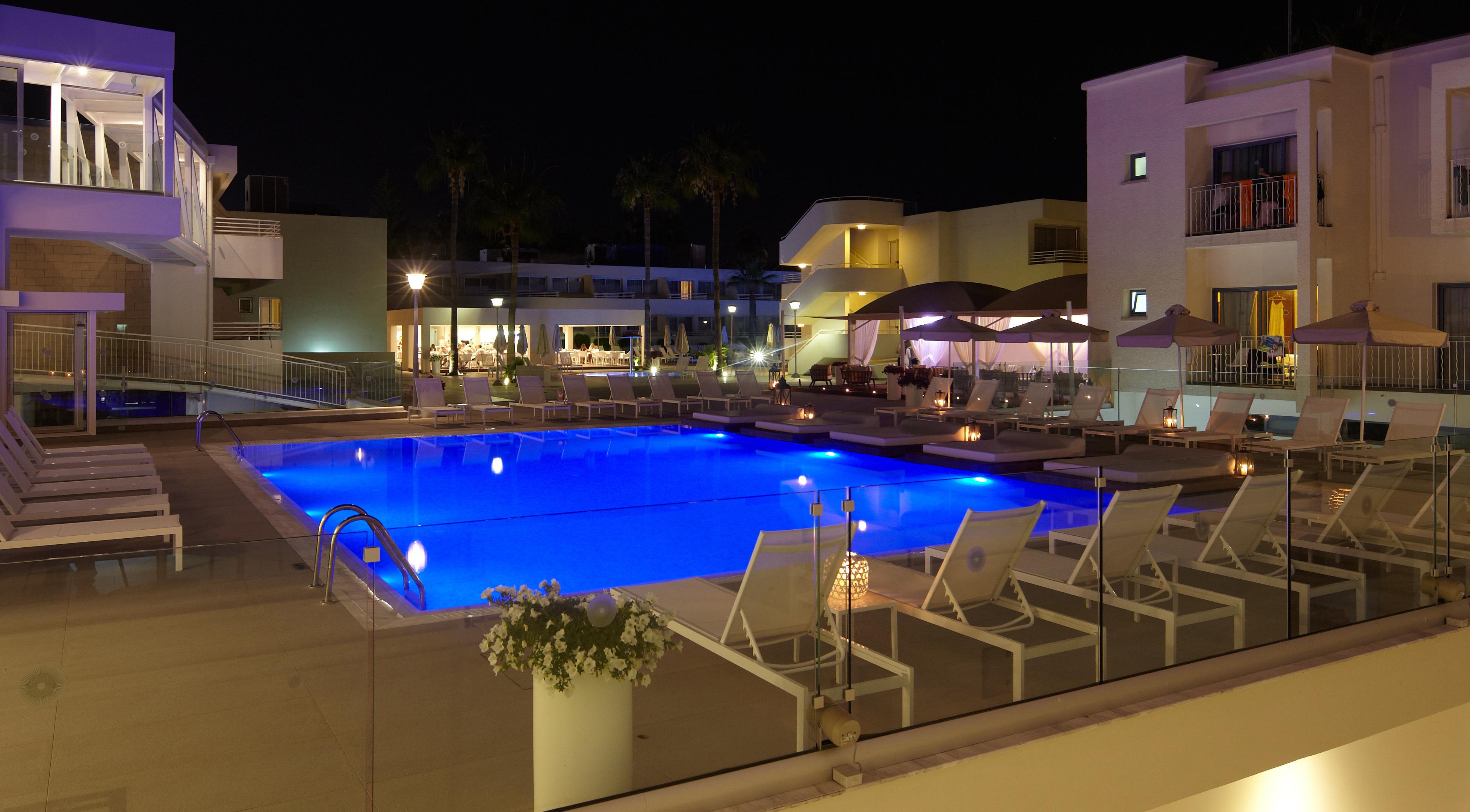 Melpo Antia Hotel & Suites Ajía Nápa Eksteriør bilde