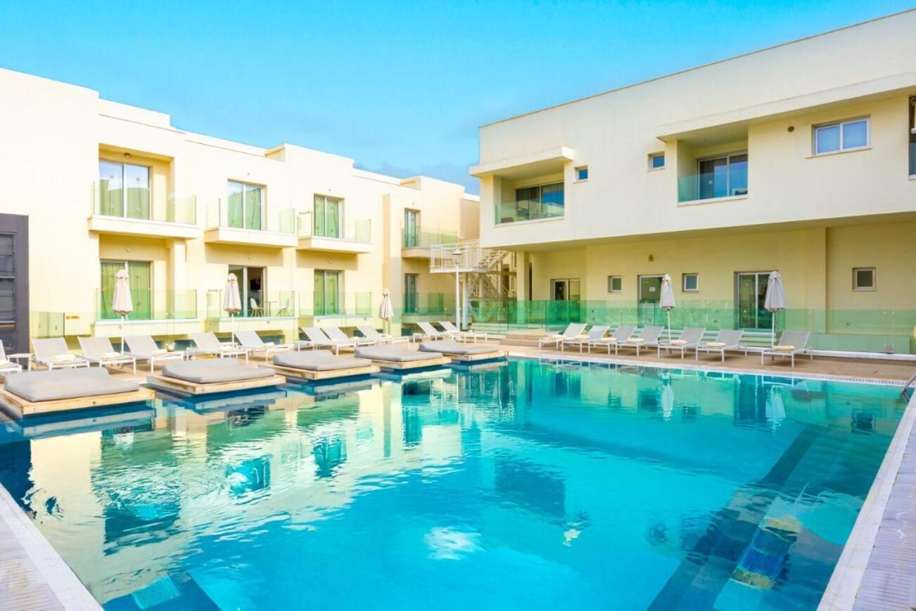 Melpo Antia Hotel & Suites Ajía Nápa Eksteriør bilde