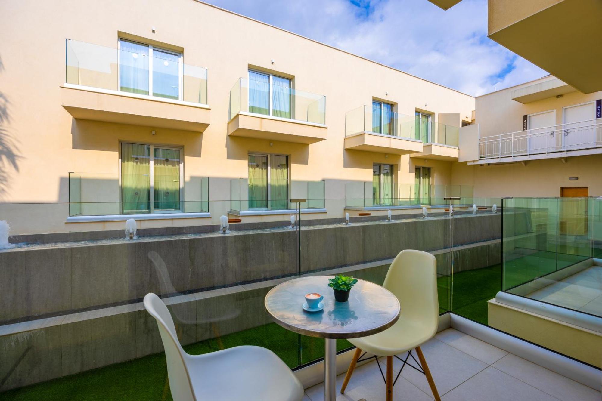 Melpo Antia Hotel & Suites Ajía Nápa Eksteriør bilde