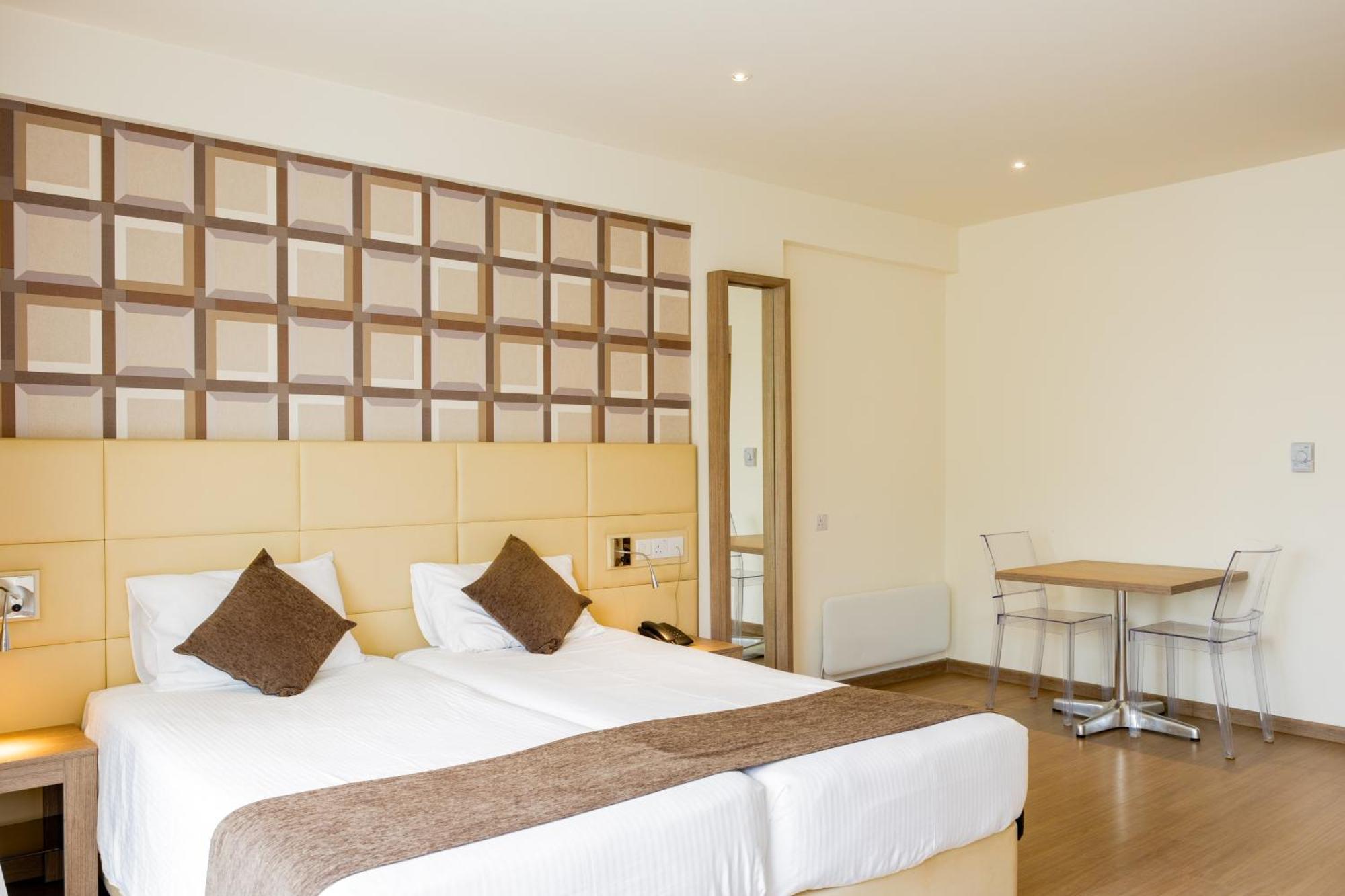 Melpo Antia Hotel & Suites Ajía Nápa Eksteriør bilde